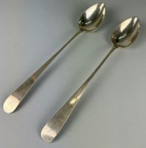 A PAIR OF GEORGE III SCOTTISH SILVER OLD ENGLISH PATTERN SERVING SPOONS BY JOHN ZEIGLER, Weight: