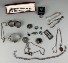 A COLLECTION OF MISCELLANEOUS SILVER, SILVER JEWELLERY AND SILVER PLATE, The silver weighing: 160gms