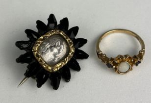 A GOLD RING AND MOURNING BROOCH (2) Ring weight: 1.845gms