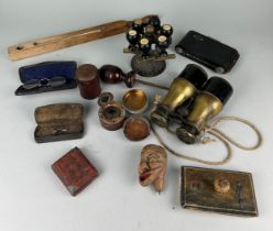 AN ASSORTMENT OF MISCELLANEOUS OBJECTS to include a pair of 9ct gold spectacles in a case, a vintage