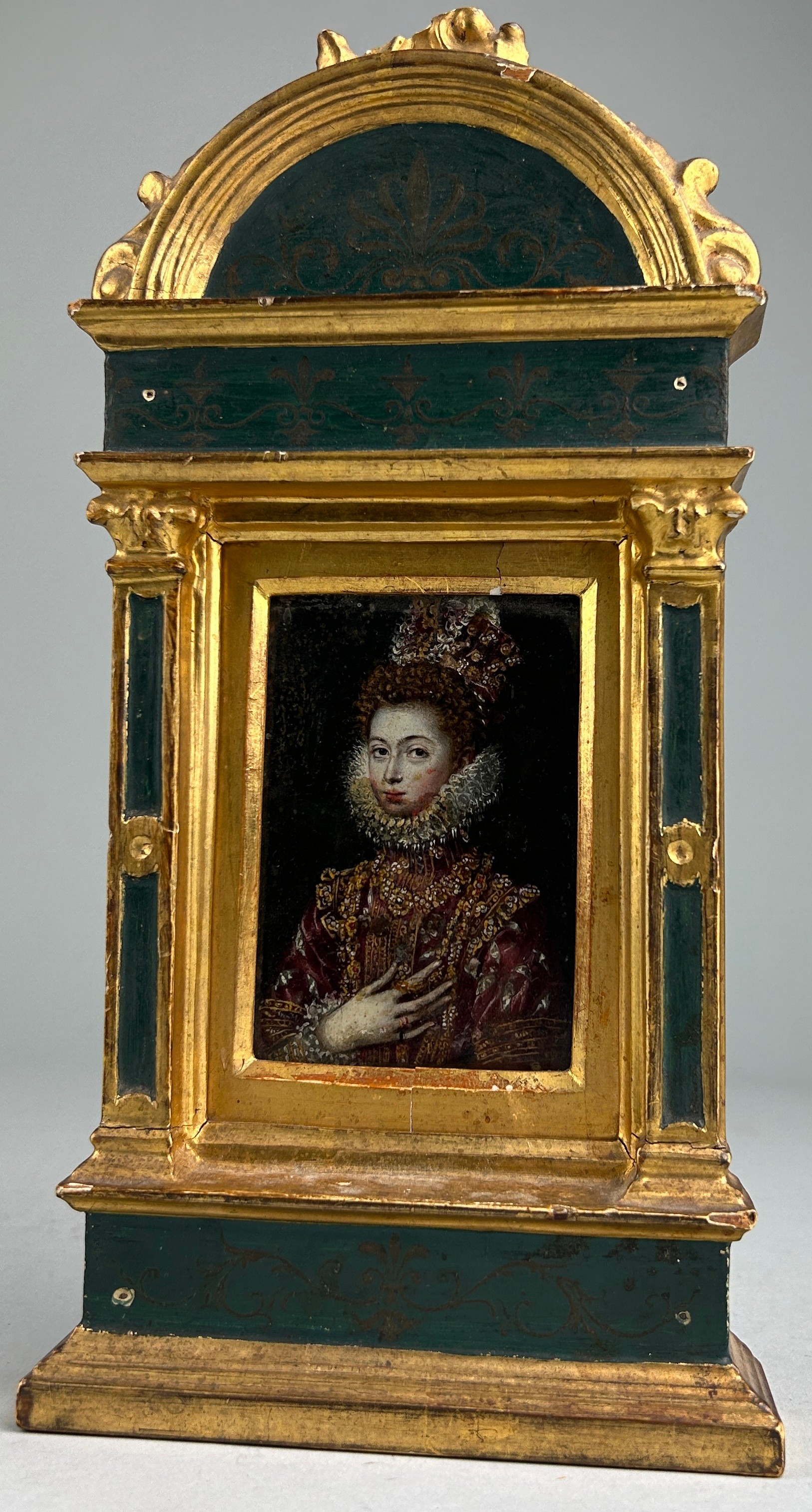 EARLY 17TH CENTURY SPANISH SCHOOL: MINIATURE PORTRAIT PAINTING PROBABLY DEPICTING ISABELLA CLARA - Image 2 of 5