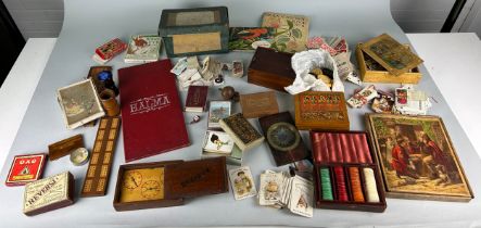 AN ASSORTMENT OF EARLY 20TH CENTURY GAMES, to include Halma, assorted French games, dominoes,