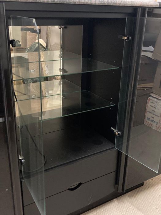 A marble centred black display cabinet with two drawers and cupboards to side (H130cm W176cm D50cm) - Image 2 of 5