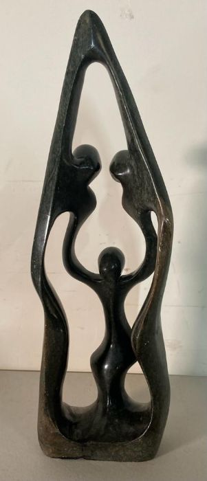 An African impressionist sculpture signed to base (H53cm) - Image 4 of 8