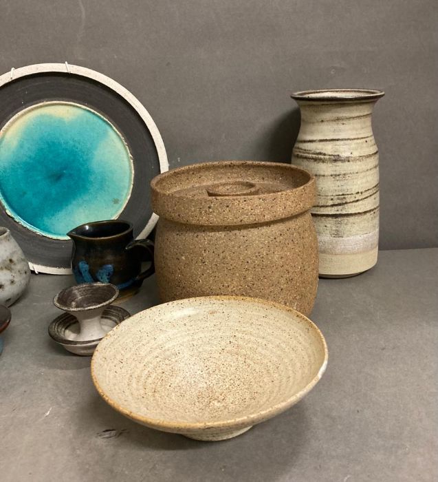 A selection of Studio Pottery to include plates, biscuit barrel, jugs etc - Image 3 of 4