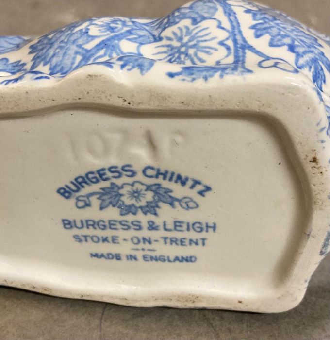 A Burgess and Leigh Burgess china creamer in the form of a cow, blue and white - Image 2 of 4