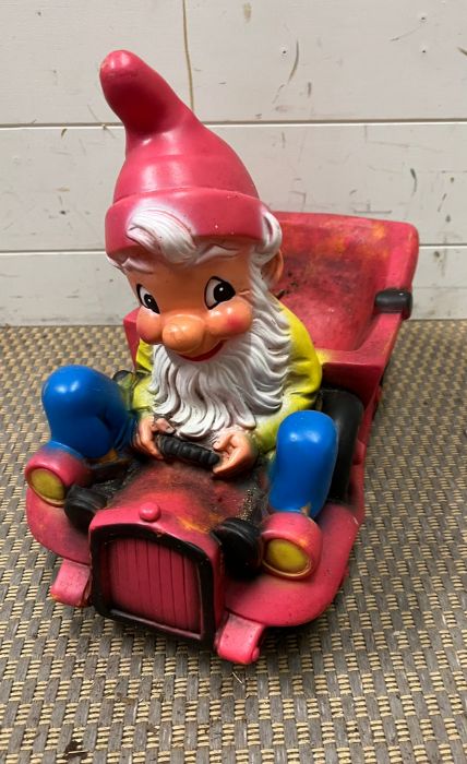 A garden gnome in a car - Image 2 of 2