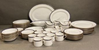 An extensive Spode dinner service to include bowls, plates, gravy boats and serving platters