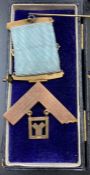 A 9ct gold Masonic medal (Approximate Total weight 28g including ribbon)