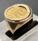 A 1912 half sovereign gold ring, total weight approximately 11.5g.(Size U)