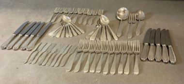 An extensive Tiffany silver cutlery set (Ten dinner folks, ten dinner knives, nine butter knives,
