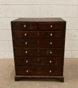 A small two over five collectors chest (H50cm W30cm D29cm)