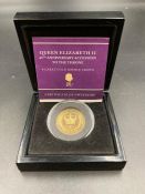 A Queen Elizabeth II 65th Anniversary Accession to The Throne 9 ct gold double crown (4g)