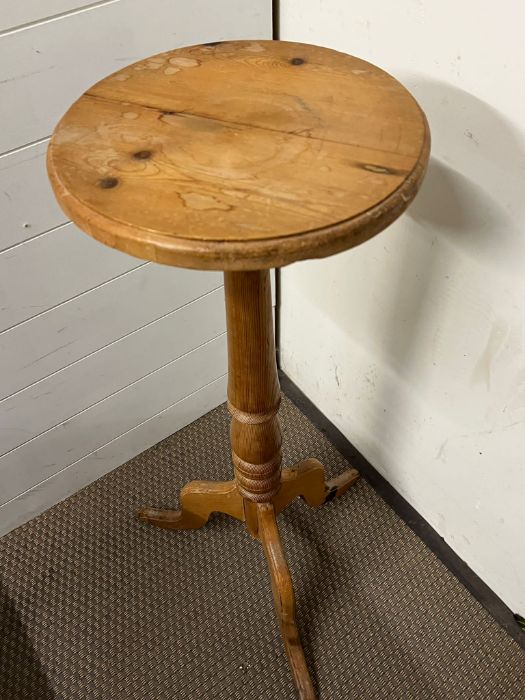 A pine plant stand (H90cm) - Image 2 of 2