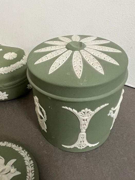 Four pieces of Jasperware Wedgewood - Image 2 of 4