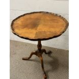 A pie crust occasional side table on down swept legs (H50cm Dia45cm)