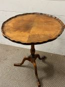A pie crust occasional side table on down swept legs (H50cm Dia45cm)