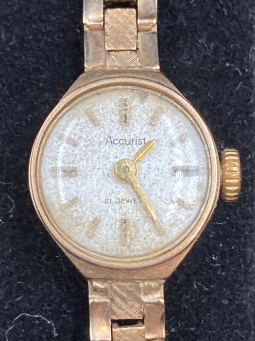 Accurist ladies 9ct gold watch on 9ct gold bracelet - Image 3 of 4