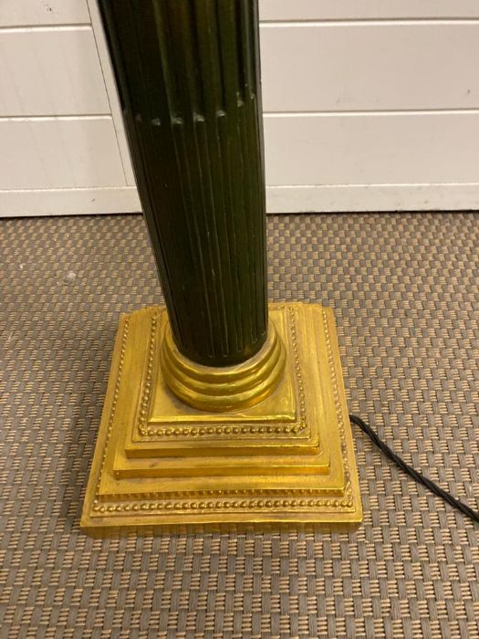A Corinthian column style lamp in black and gilt (H50cm) - Image 6 of 6