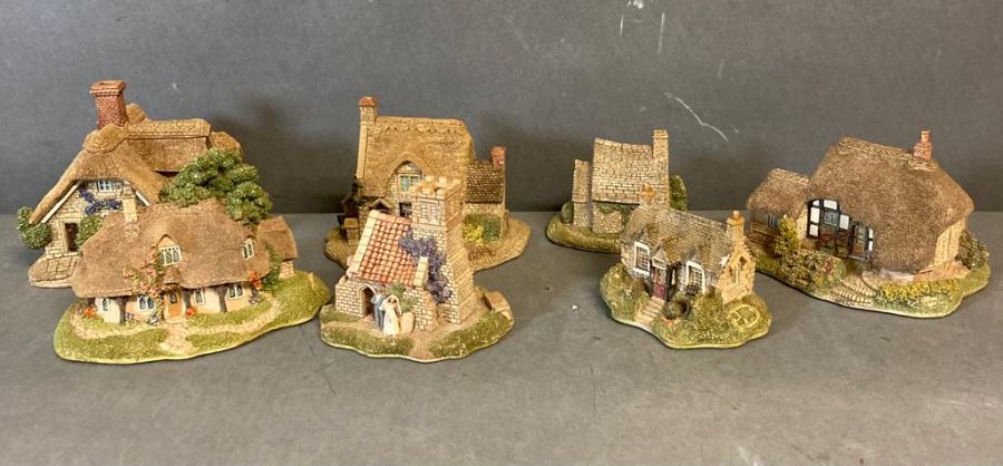 A selection of Lilliput Lane houses