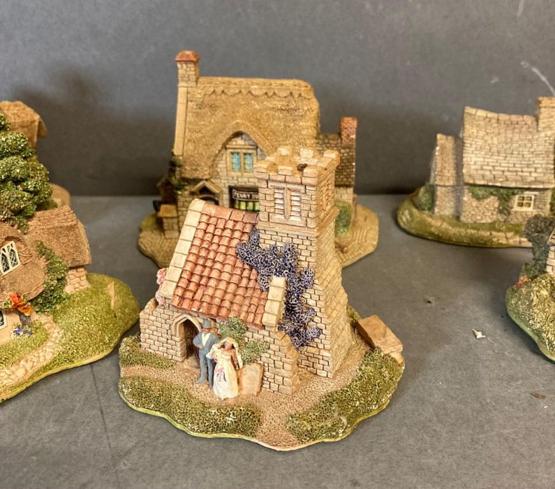 A selection of Lilliput Lane houses - Image 2 of 4