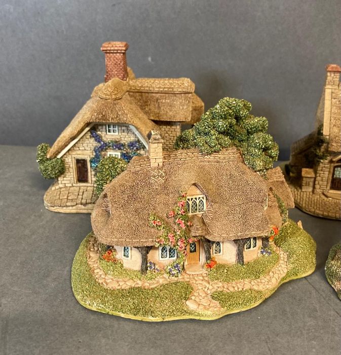 A selection of Lilliput Lane houses - Image 4 of 4