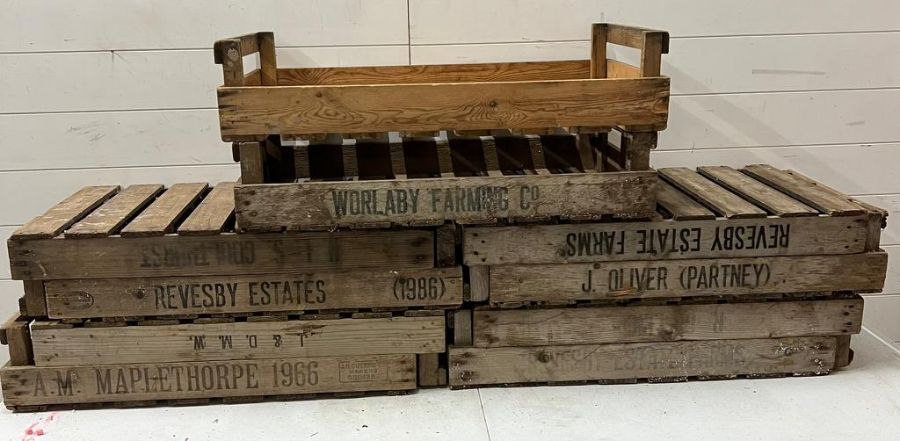 Ten wooden fruit and vegetable crates/trays (H16cm W75cm D45cm) - Image 6 of 6