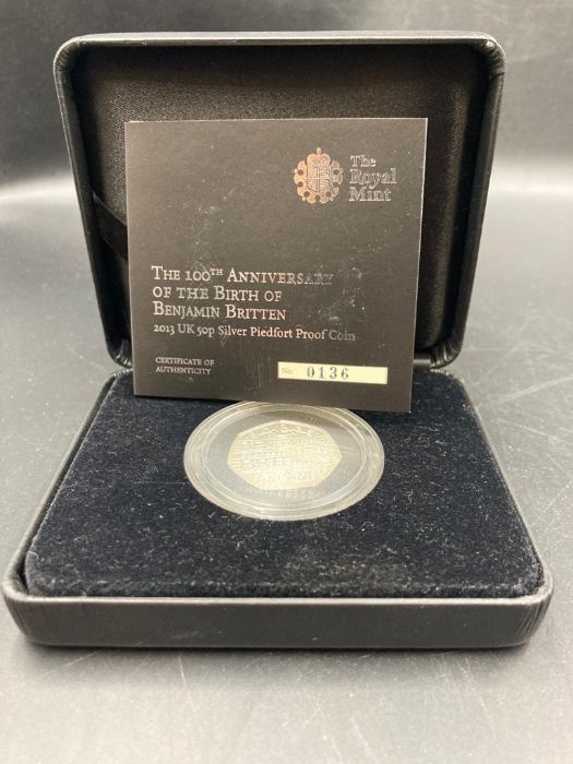 Royal Mint silver proof collectable coins to include: 1992 Silver Proof Ten pence two coin set, - Image 2 of 5