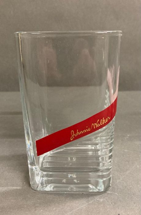 A set of five vintage Johnnie Walker square tumblers - Image 3 of 3