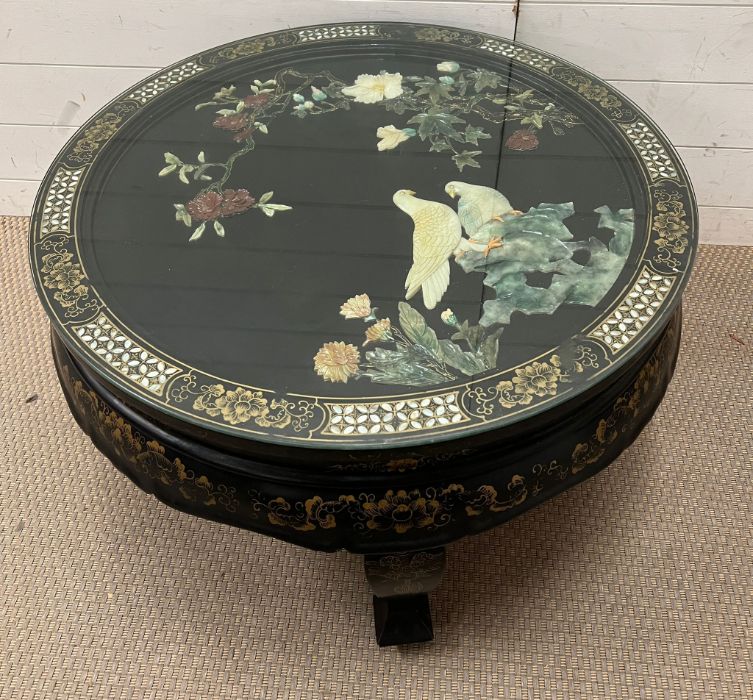 A Chinese black lacquer coffee table (H47cm Dia76cm) - Image 3 of 4