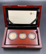 The Royal Mint The Sovereign 2017 Premium Three coin gold proof set, boxed with papers. A double