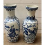 A pair of blue and white vases (H61cm)