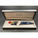 A Parker Sonnet duo set of fountain pen with 18k nib and a ballpoint pen, boxed