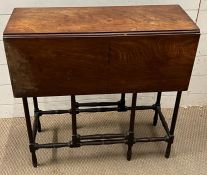 A mahogany George III spider leg table (H69cm W69cm D29cm)