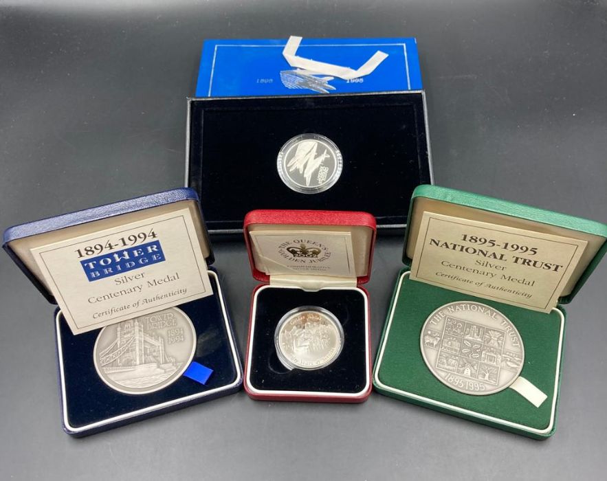 A selection of four Royal Mint Silver medals to include: 1895-1995 National Trust, Tower Bridge - Image 6 of 10