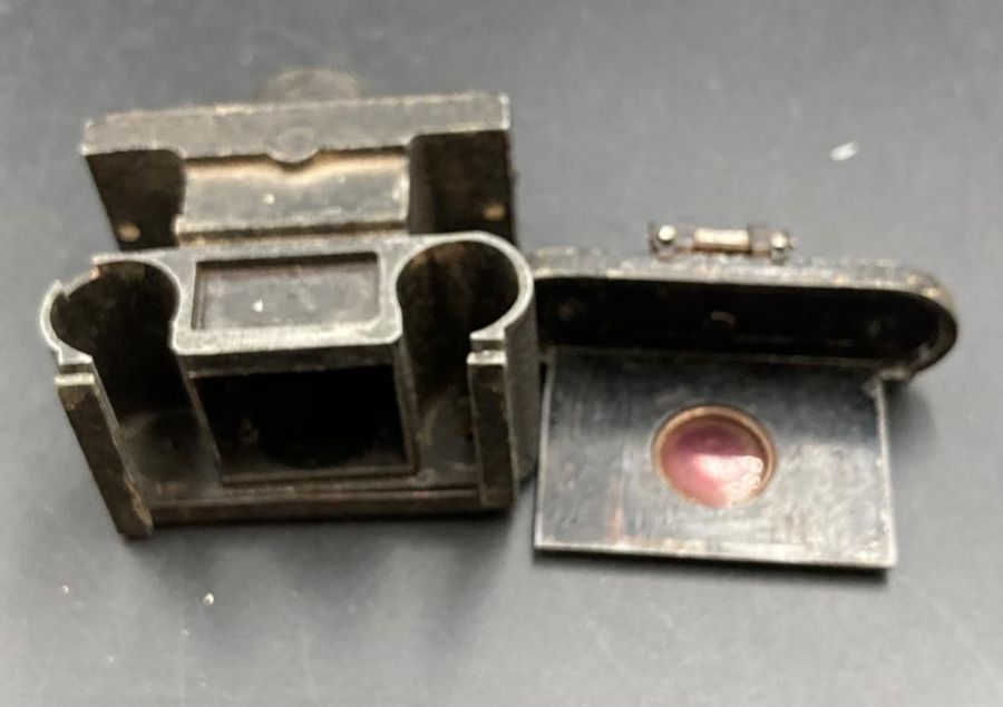 A Watameter range finder in box and a miniature camera and lens - Image 6 of 6