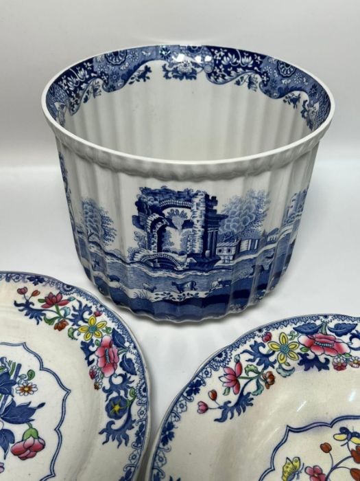 Four Copeland Spode dishes and one Spode plant pot - Image 4 of 4