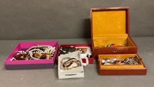 A volume of costume jewellery, to include pearl set, jade style ring, brooches etc.