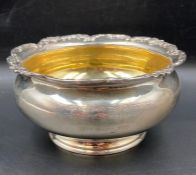Silver Sugar Bowl London 1919 Goldsmiths & Silversmiths Co Approximate Total Weight 214g Presented
