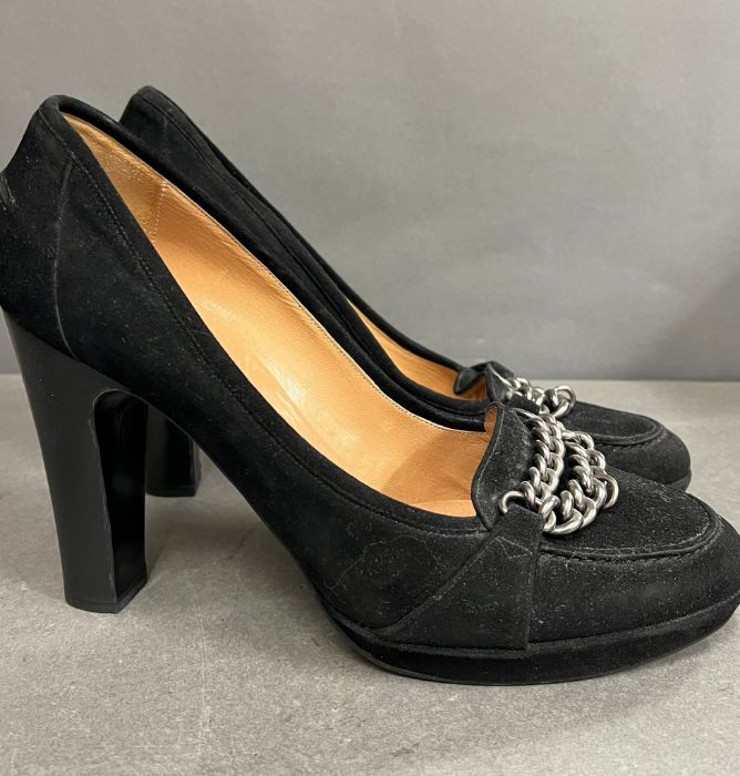 Hermes suede heels with chain details size 41cm - Image 6 of 7