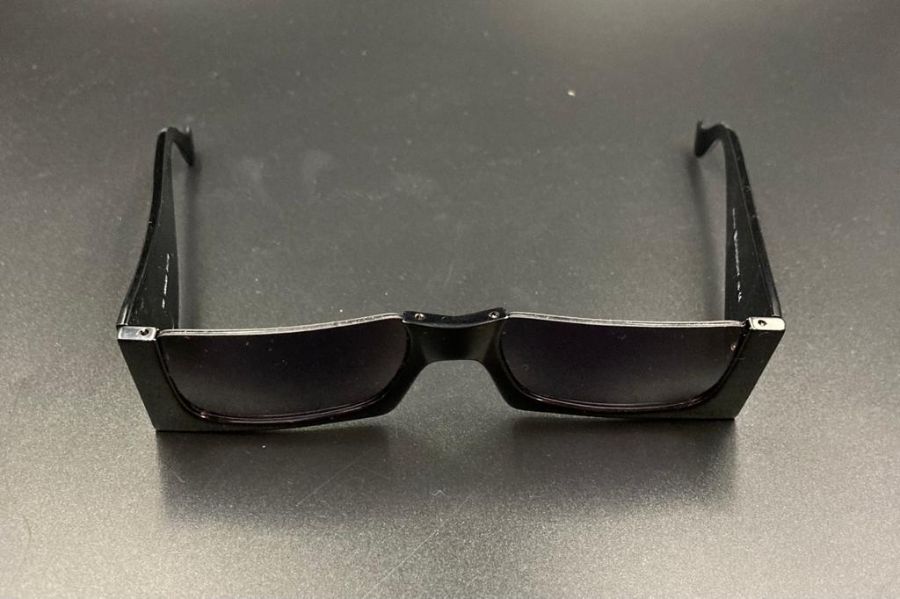 A pair of Vintage Givenchy sunglasses with original case - Image 4 of 4