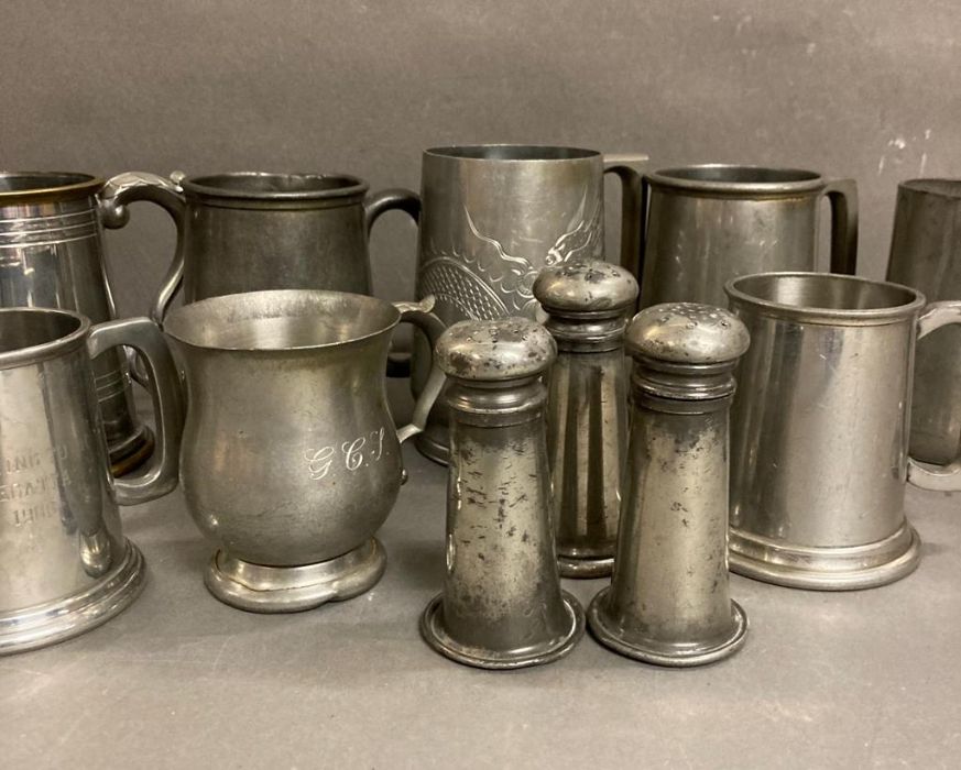 A selection of metalware to include tankards etc. - Image 5 of 5