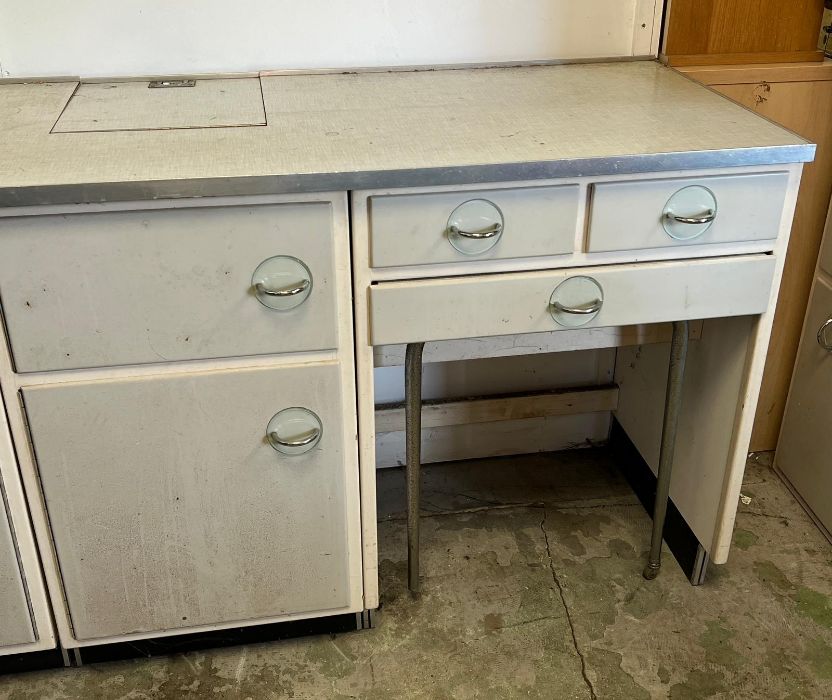 A vintage German Poggenpohl kitchen unit with pull out table and meat cutlery blade (H90cm W178cm - Image 2 of 8