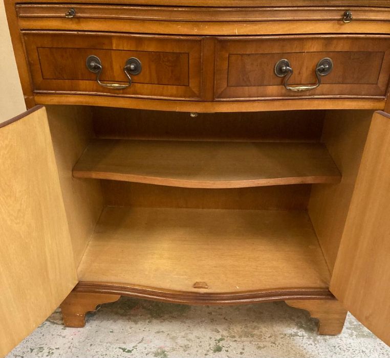 A yew bow fronted single drawer two cupboard drink cabinet (H150cm W70cm D40cm) - Image 2 of 5