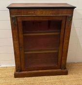 A mahogany string inlaid glazed cabinet with gilt metal mounts (H94cm W73cm D30cm)