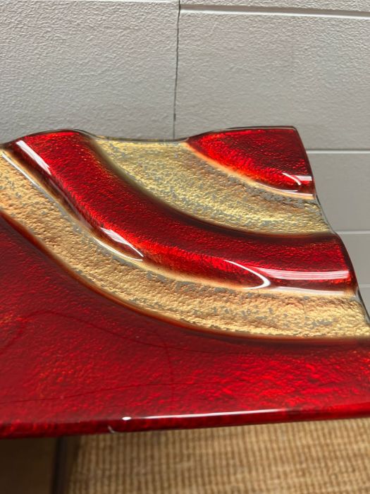 A glass wave dish - Image 2 of 3