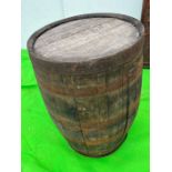A reclaimed wooden cask barrel AF (H100cm Dia55cm)