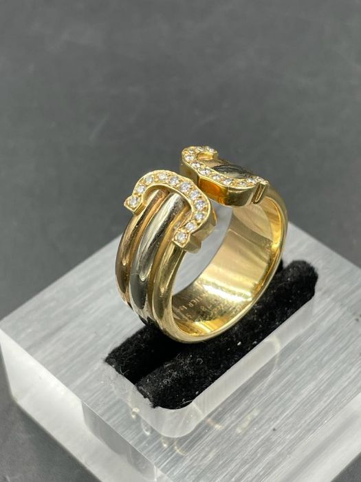 An 18ct gold Cartier ring Size P - Image 3 of 3