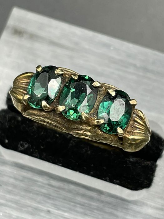 An antique emerald emerald ring (Approximate Total weight 3.7g) Size N - Image 2 of 3