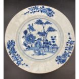 An 18th Century Chinese Blue and white plate with floral design. (23.5cm Diameter)